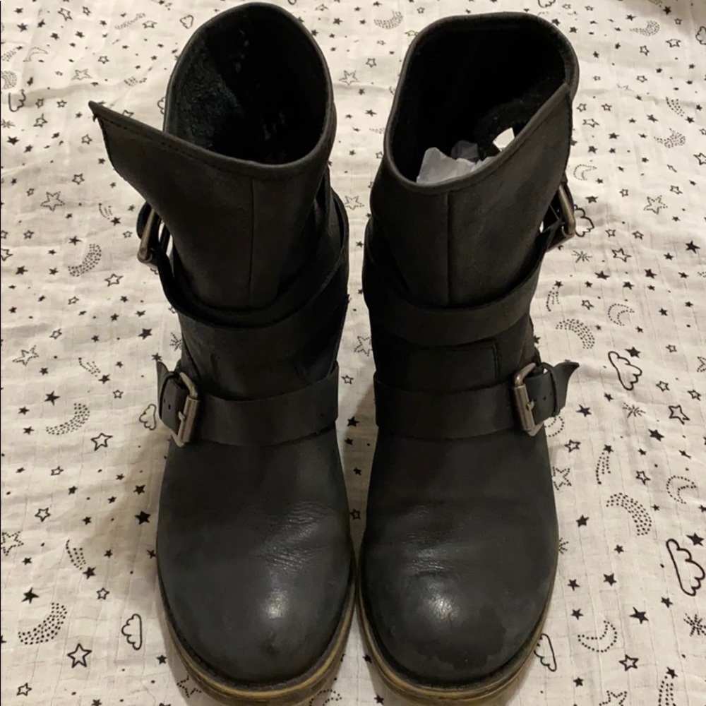 Lucky brand black boots